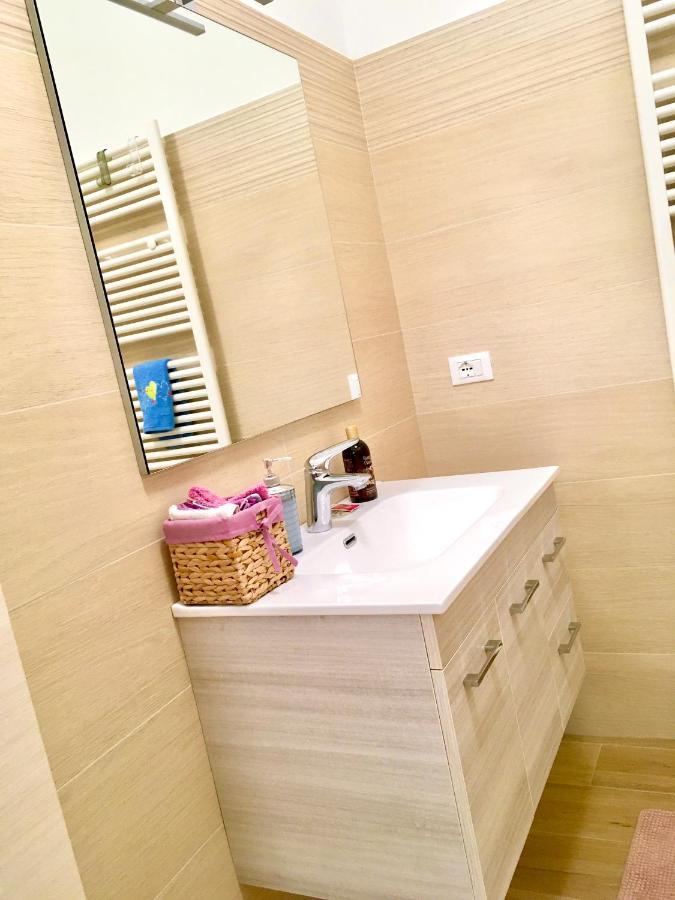 Appartamento Con Due Camere Da Letto E Free Park Verona Exterior foto