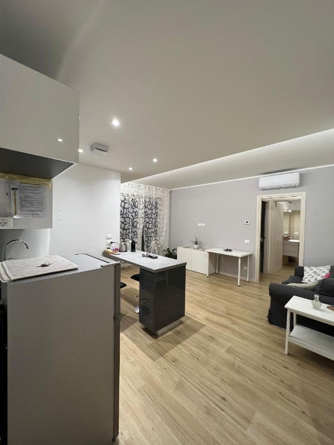Appartamento Con Due Camere Da Letto E Free Park Verona Exterior foto