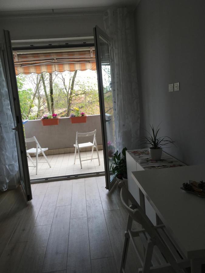 Appartamento Con Due Camere Da Letto E Free Park Verona Exterior foto